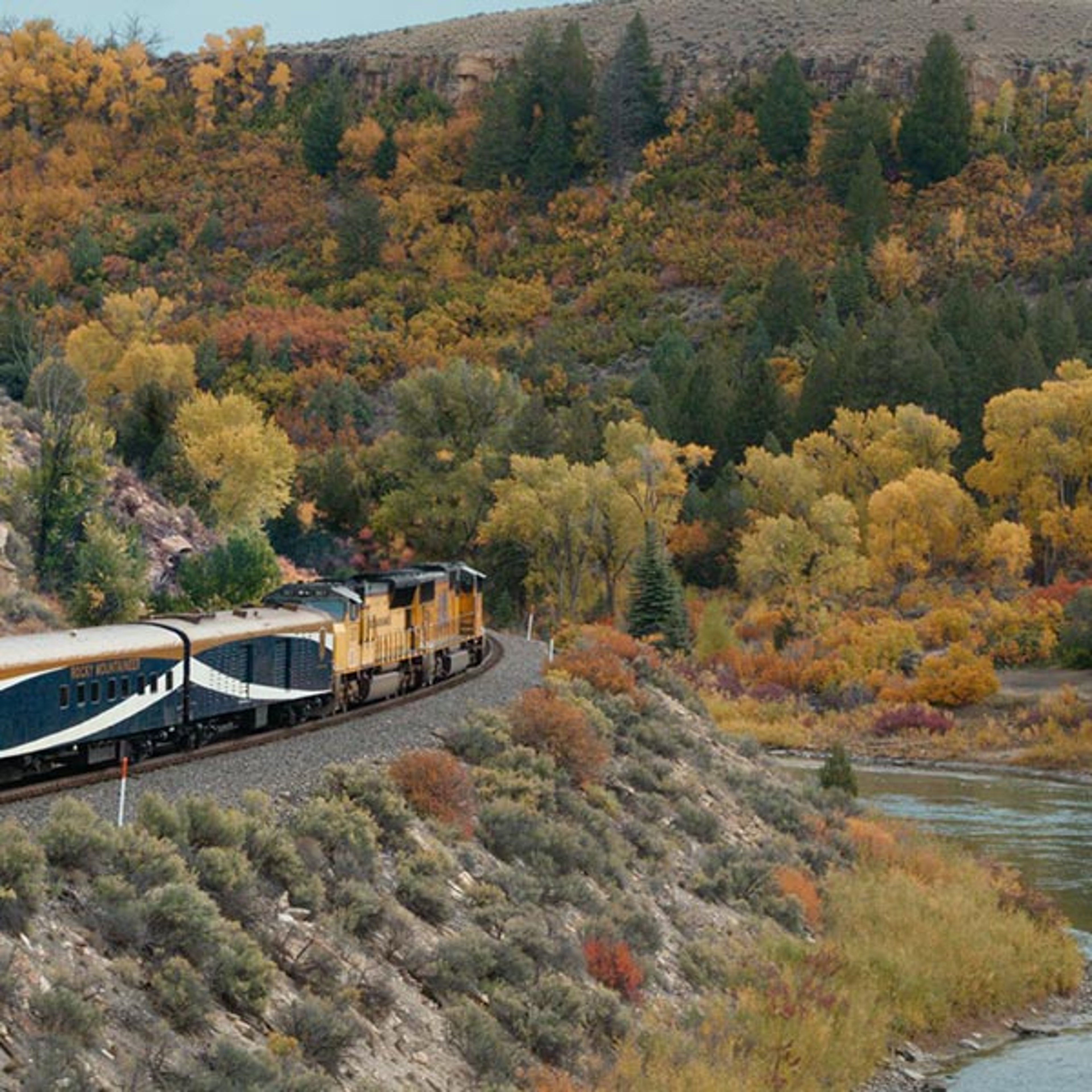 Train winding through Burns Canyon