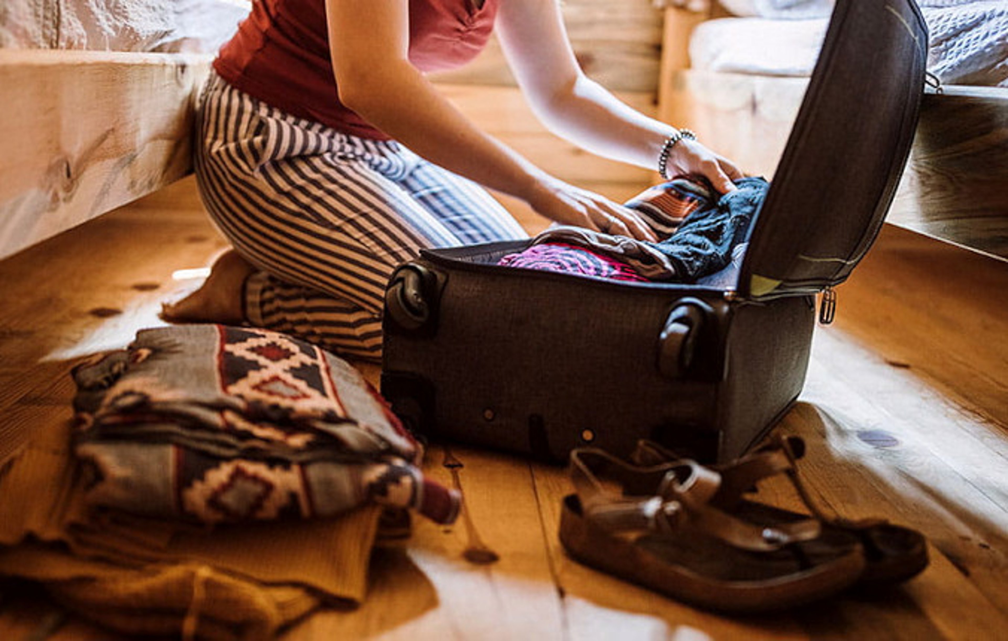 THE BEST WAY TO PACK YOUR CARRY-ON, ACCORDING TO A PACKING EXPERT