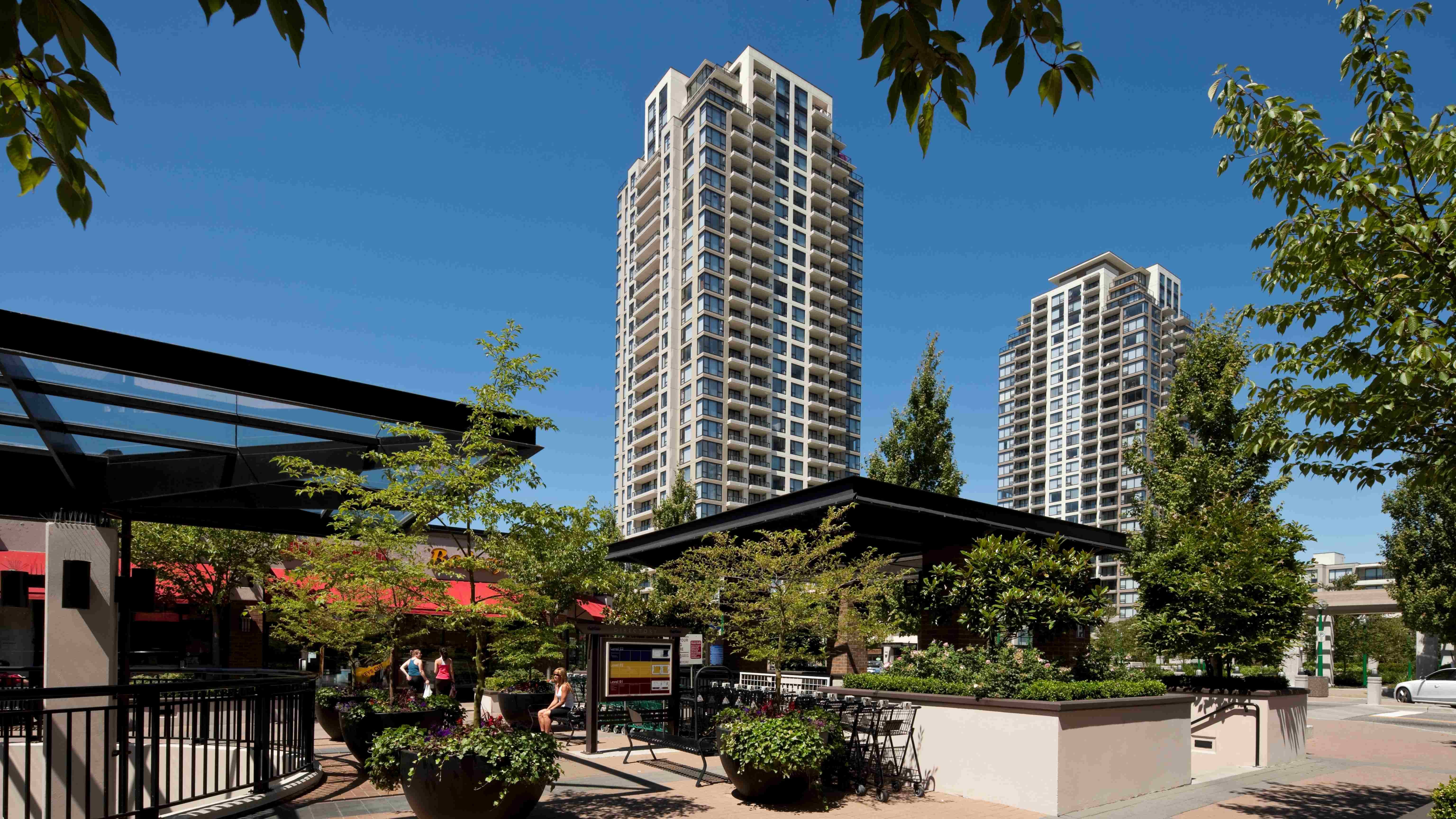 Highgate Village Plaza and Towers