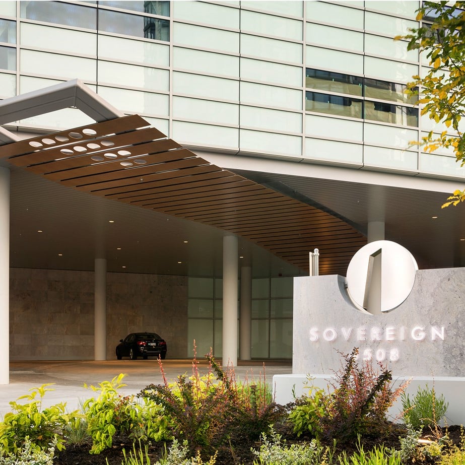 Sovereign Entrance Decoration