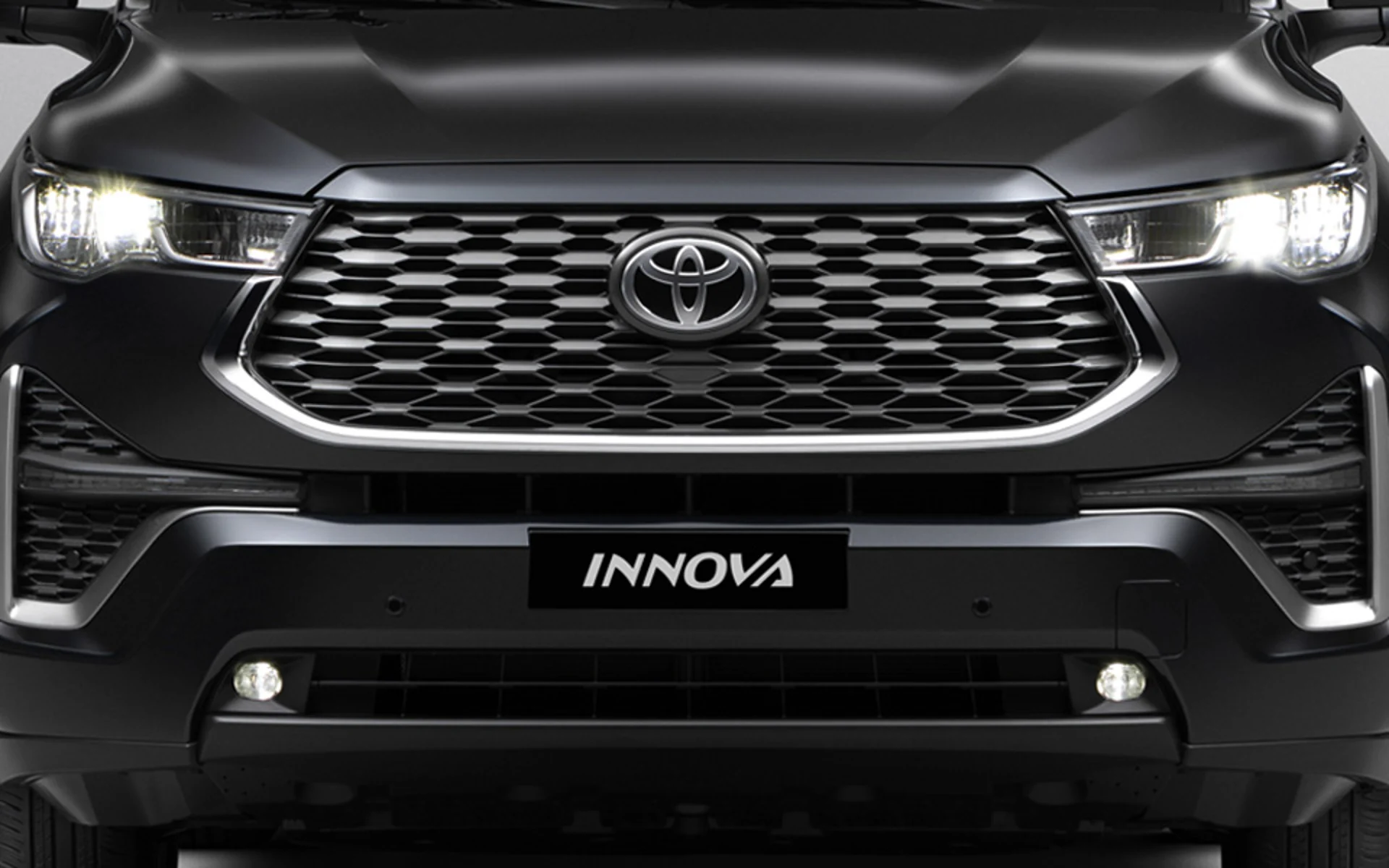 Signature Front Grill