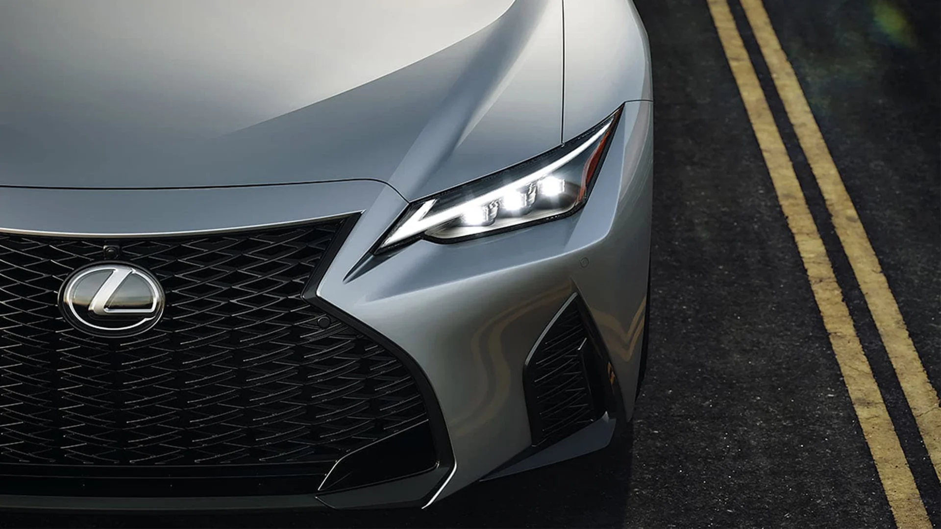 Lexus IS 2021