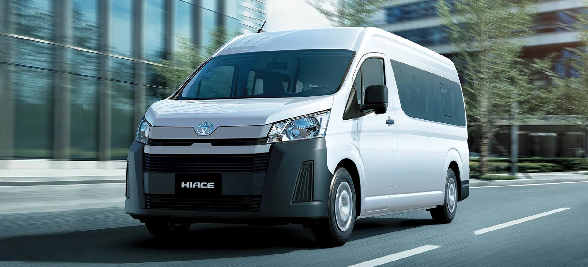 Hiace Bus 2026