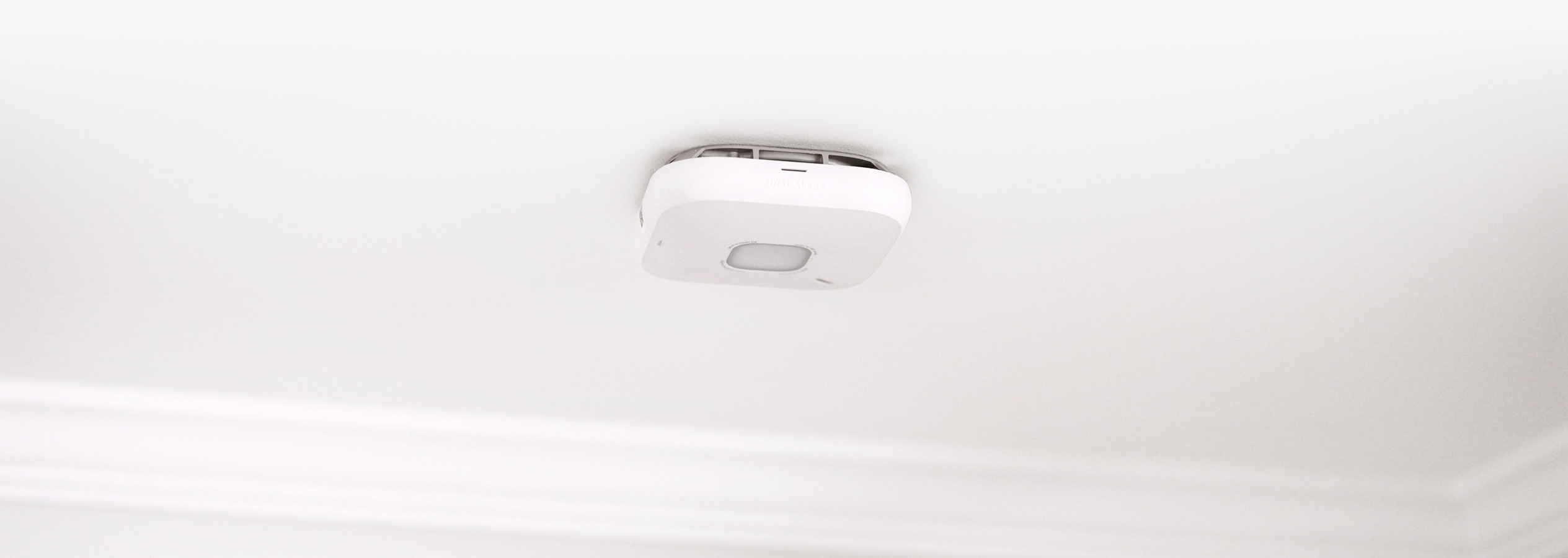 Smoke alarm on ceiling 