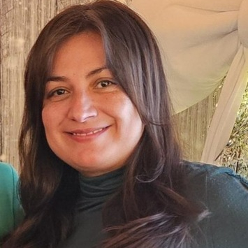 deserie mena profilephoto