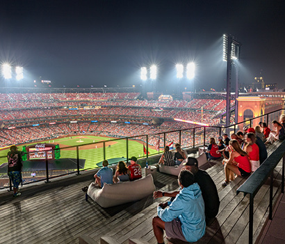 OcwAmenityDeckGameWatch410*350