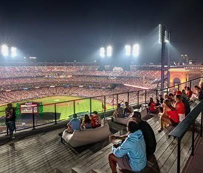 OcwAmenityDeckGameWatch410*350