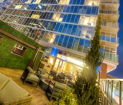 OneLight_Exterior_OutdoorLounge_410x350