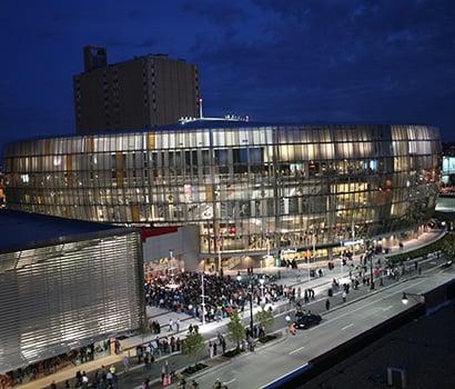 PLD_SprintCenter_Outside_Crowd_410x350