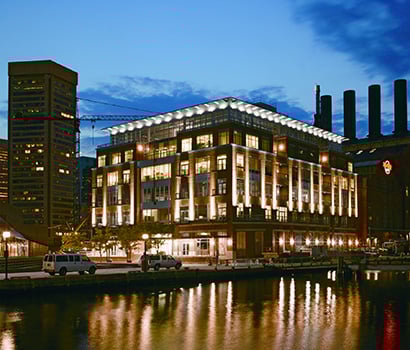 PP_PierIV_Night_410x350