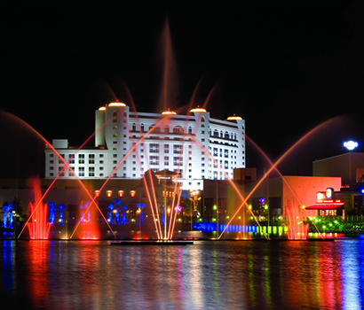 SHRHC_Hollywood_WaterShow_410x350