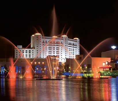 SHRHC_Hollywood_WaterShow_410x350