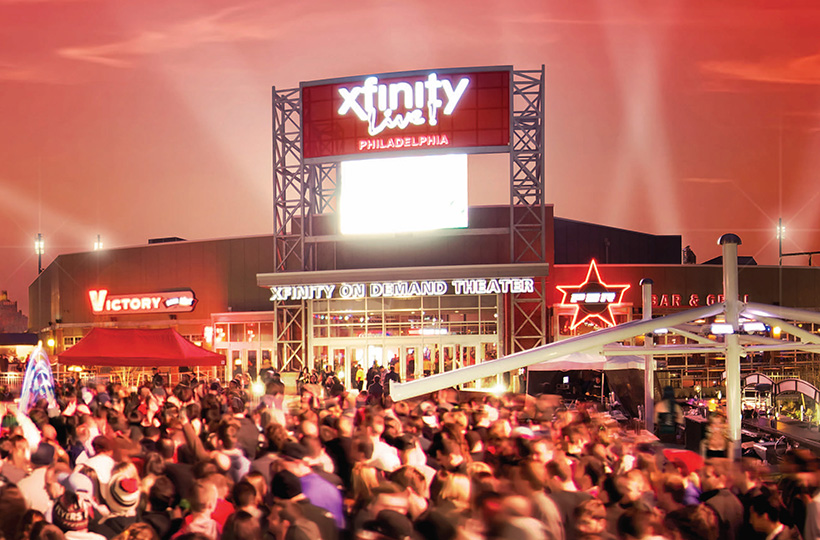 XL_Exterior_Concert_Pano_Red_820x540