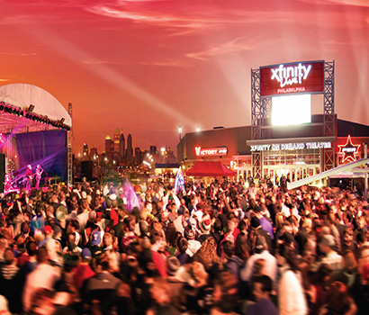 XL_Exterior_Concert_Pano_Red_410x350