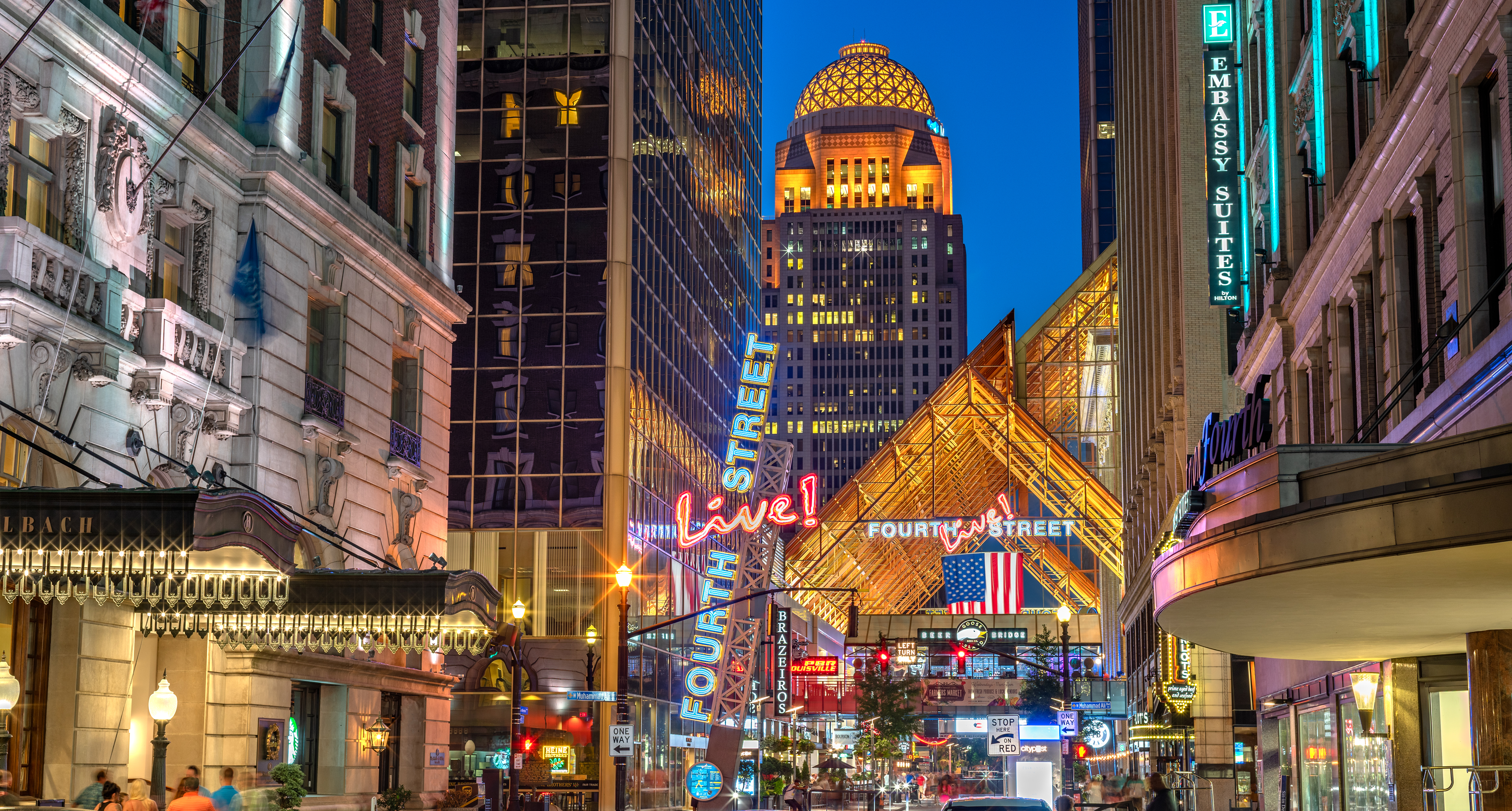 Fourth Street Live! entrance from Muhammad Ali Boulevard