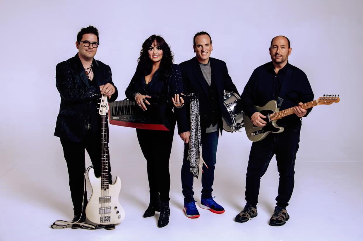 Approved asset for the Lindsey Lane Band.