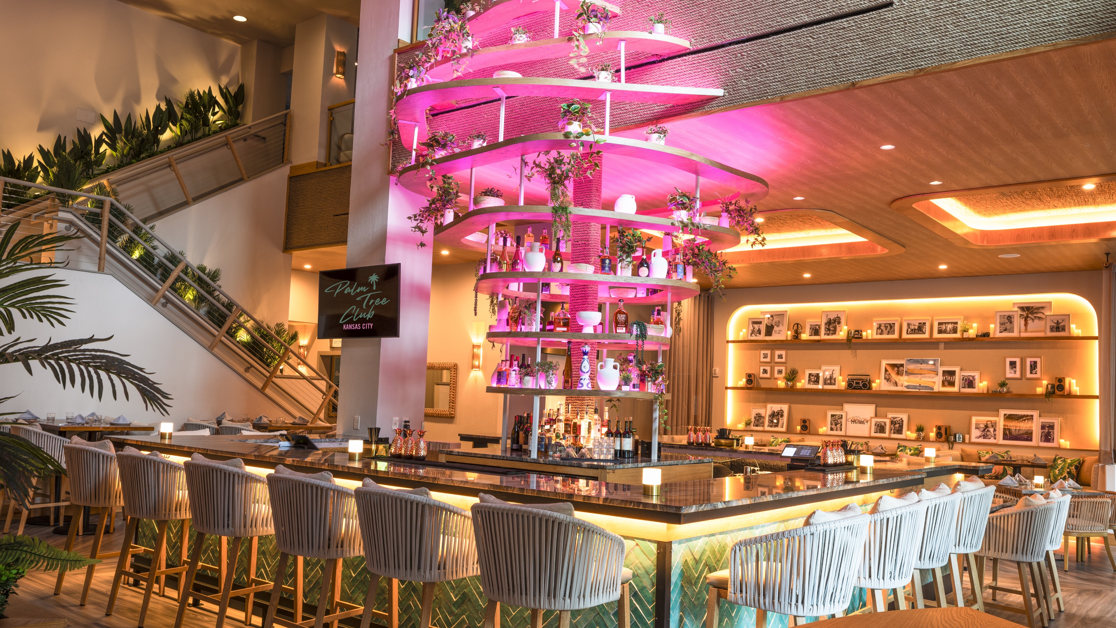 Palm Tree Club Bar Photo