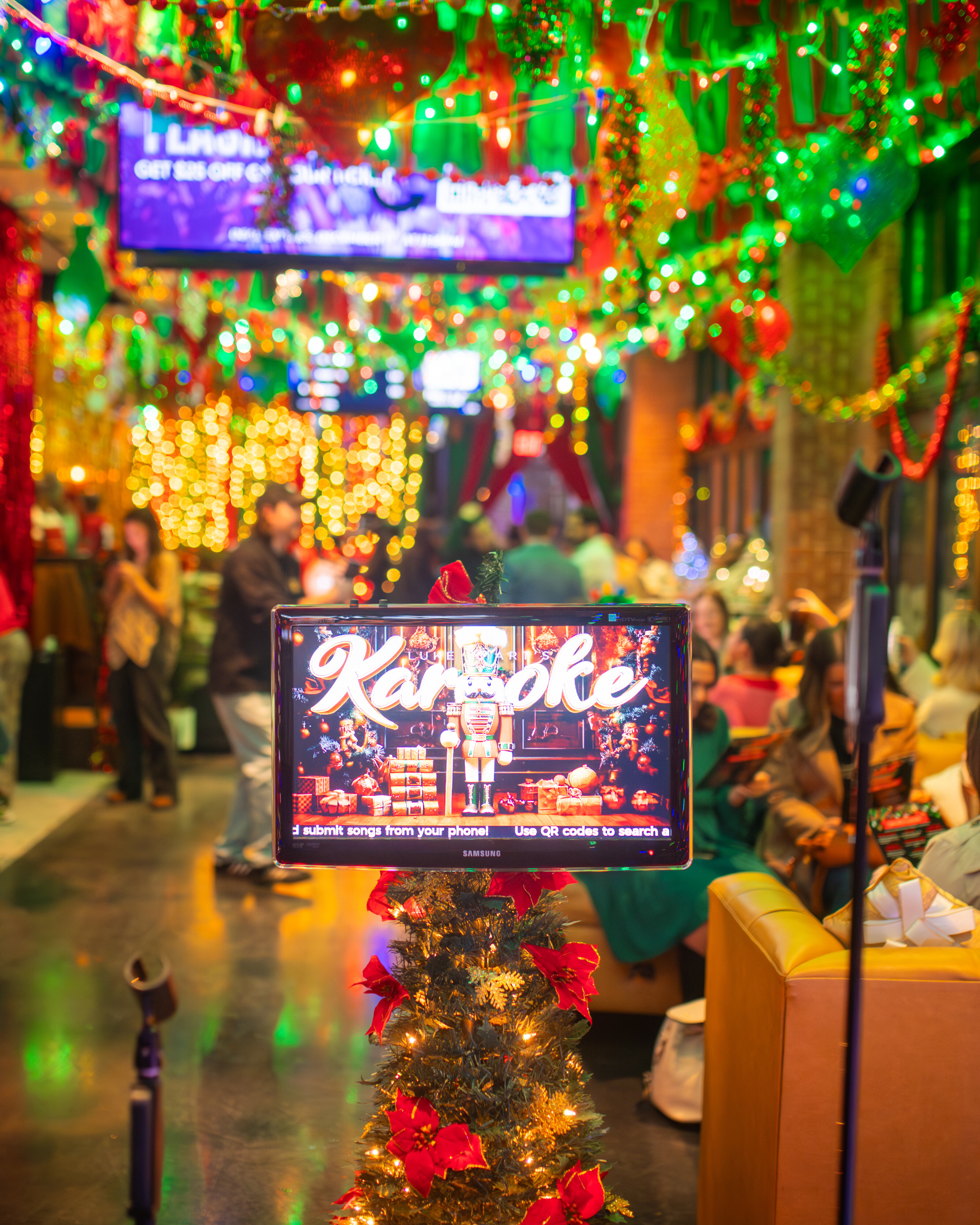 Tinsel Tavern Karaoke