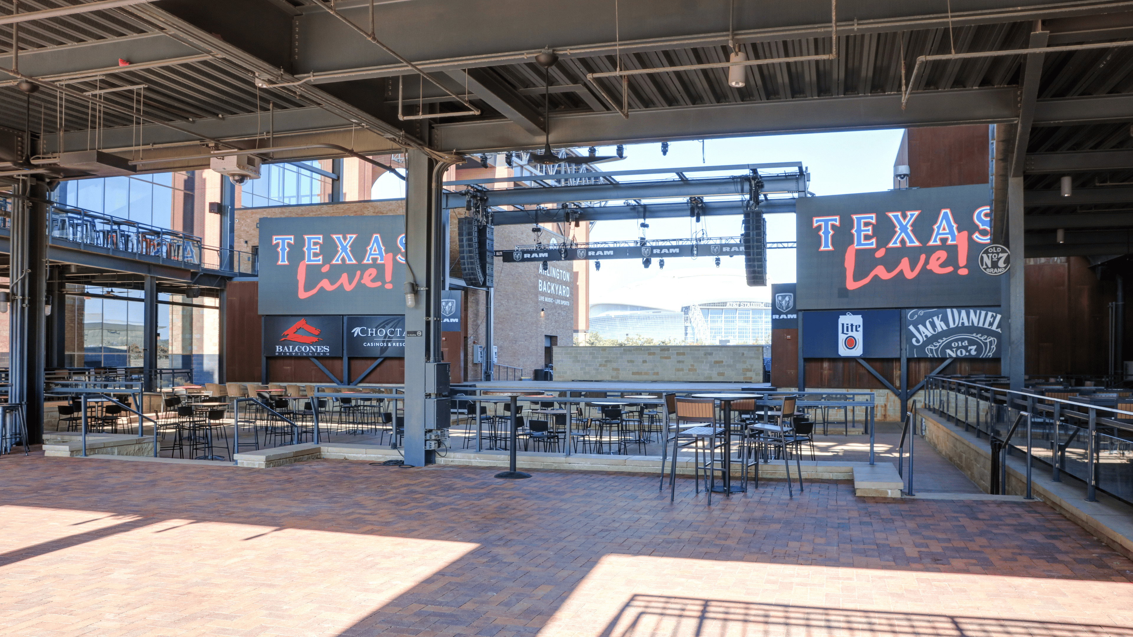 Arlington Backyard - Space Details