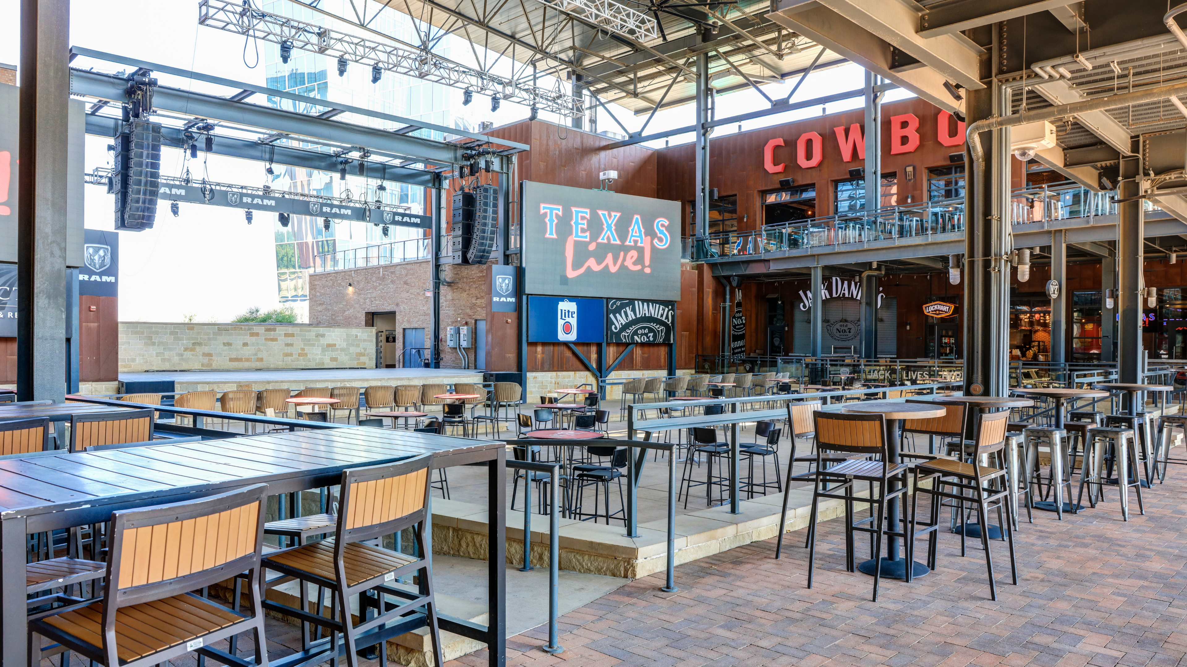 Arlington Backyard - Space Details