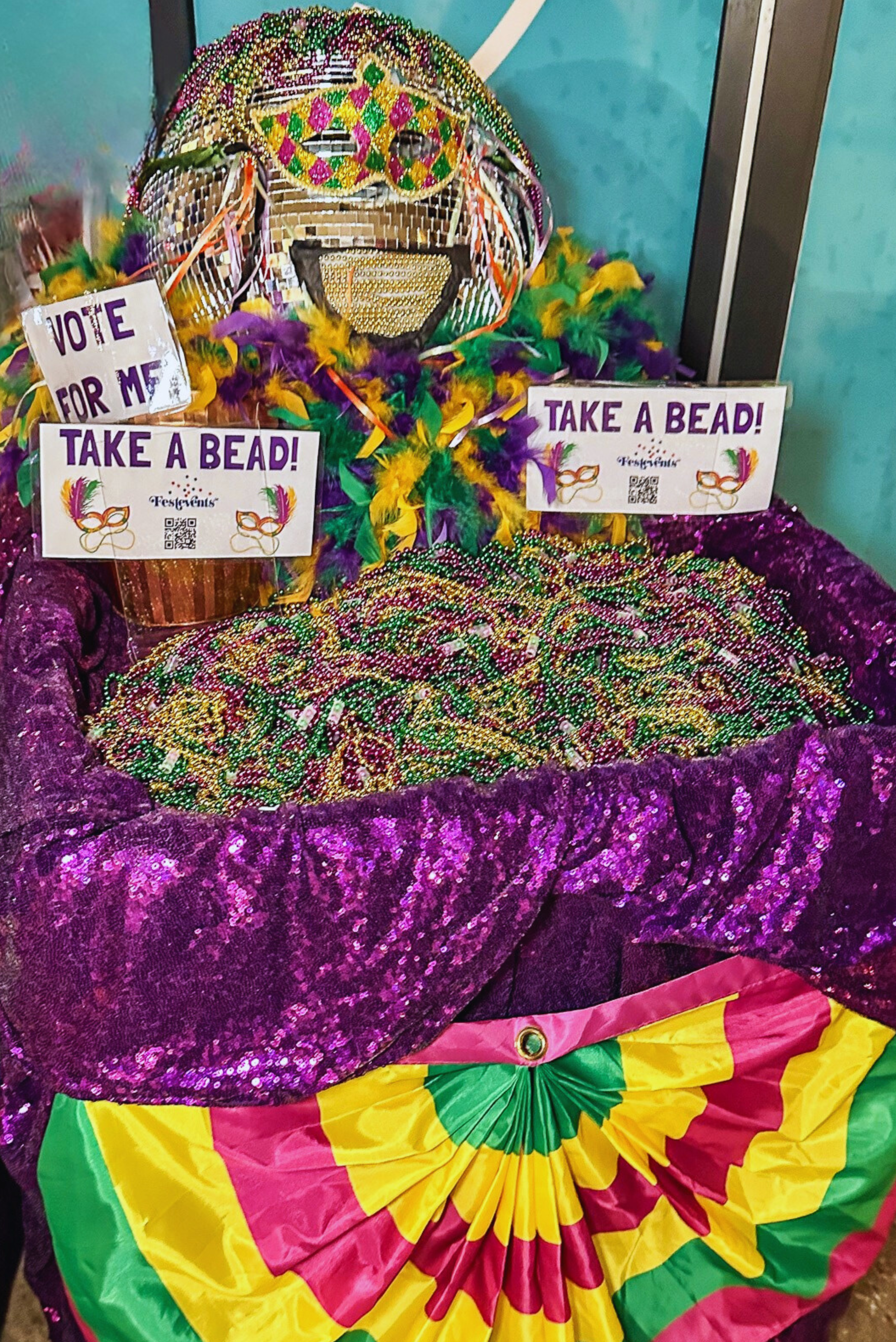Mardi Gras Norfolk Live Beads