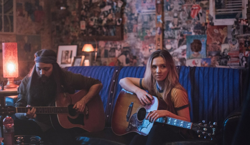 Photo of the music duo The Lovers