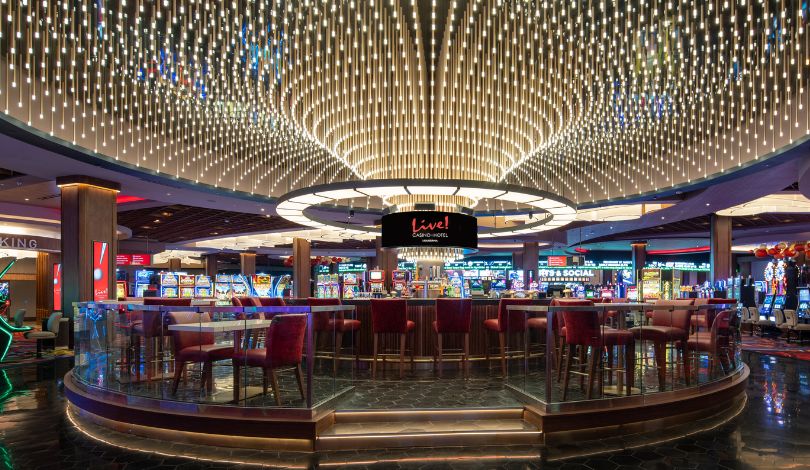image of center bar at live casino louisiana