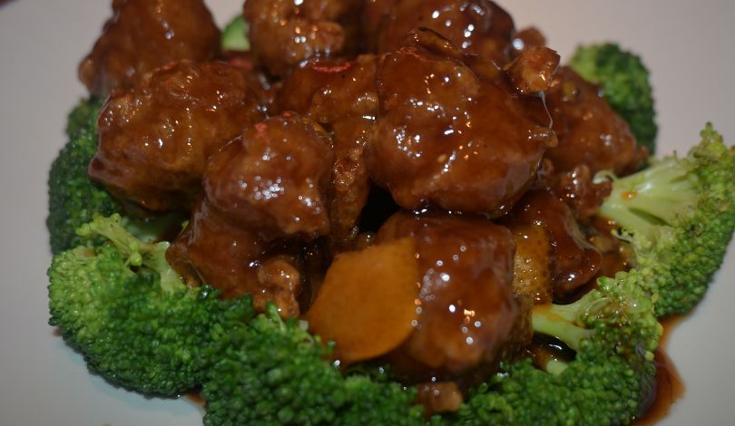 image of orange beef dish at luk fu louisiana