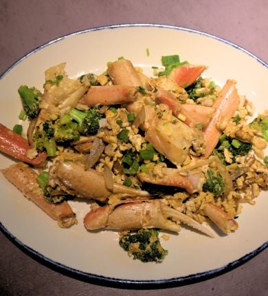 image of crab leg stir fry at luk fu louisiana