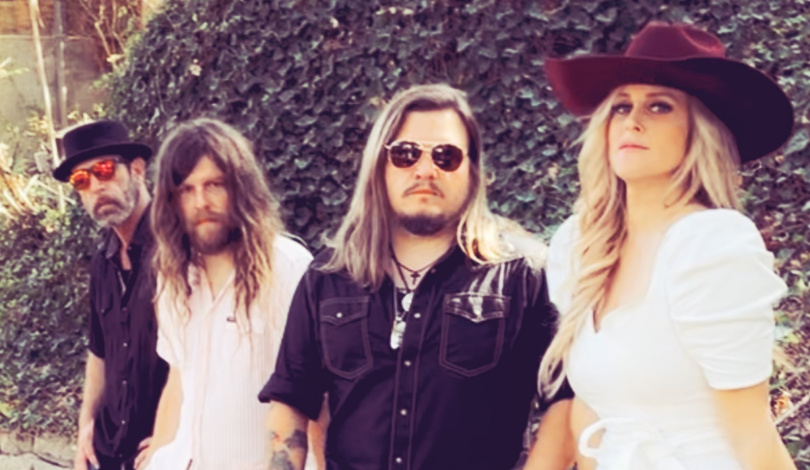 Photo of Kendi Jean and the band Velvet Smokeshow