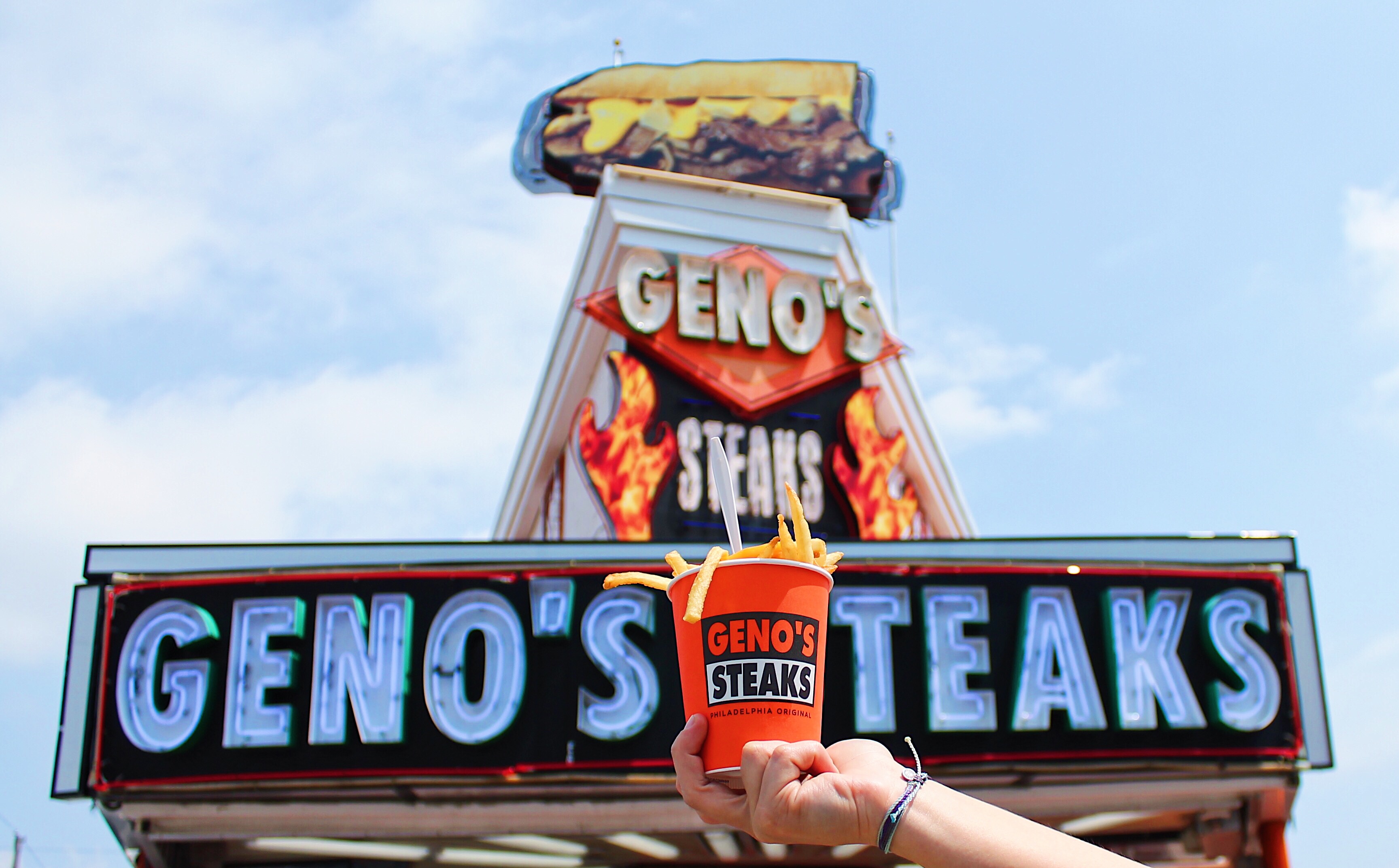 Geno's Steaks Fries 
