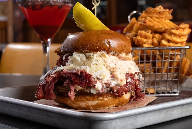 reuben burger guys oct lto alt