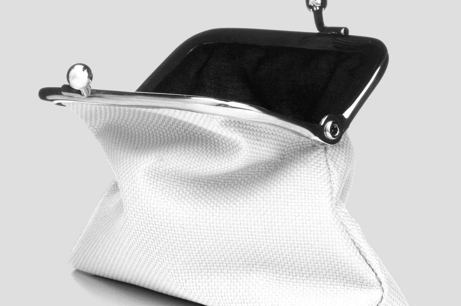 open handheld purse with clasp