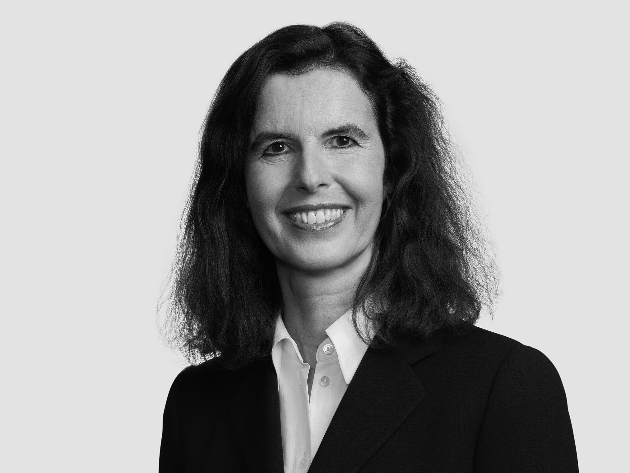 Dr Esther Schmidt-Naumann