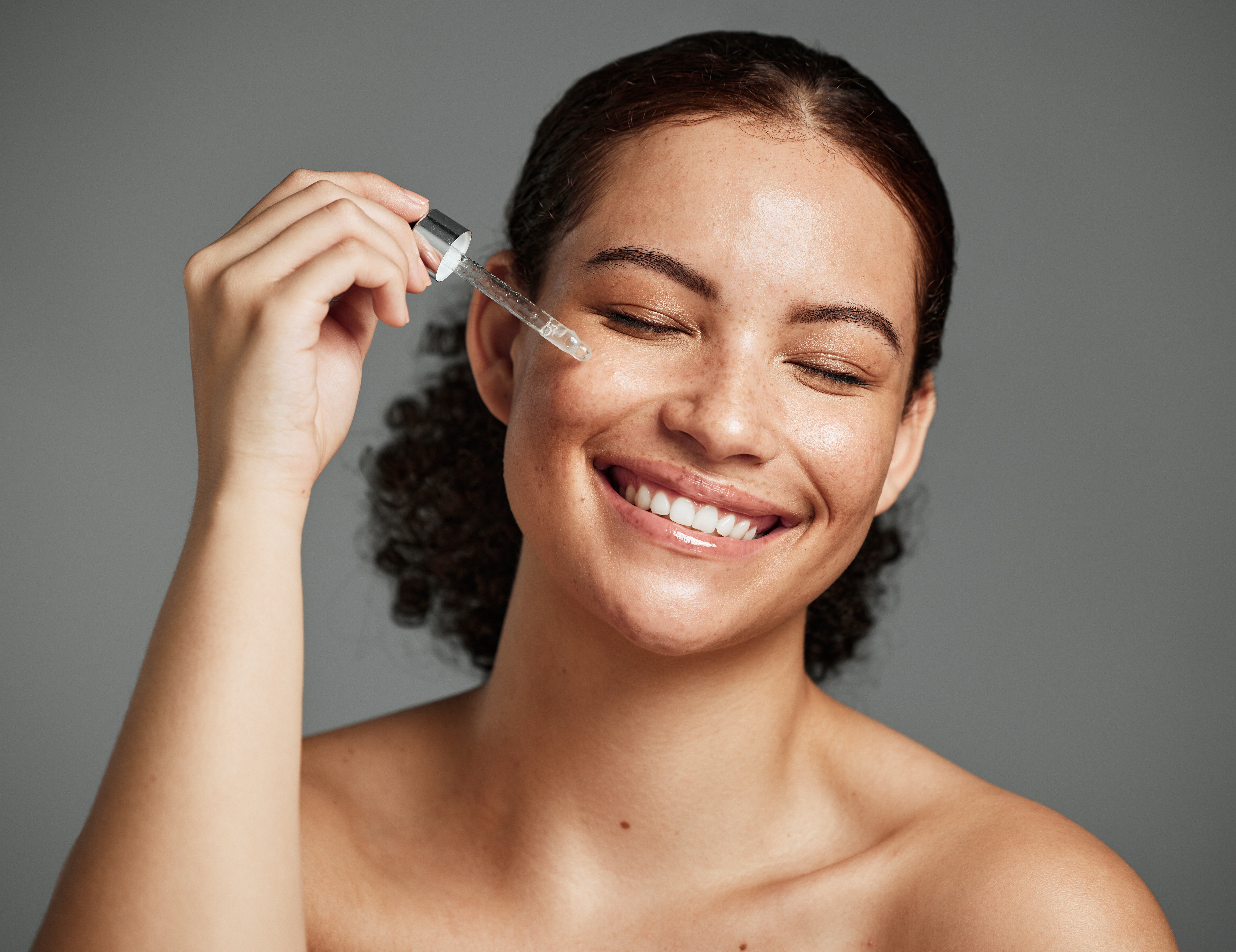 Clinical testing panellist testing vitamin c serum