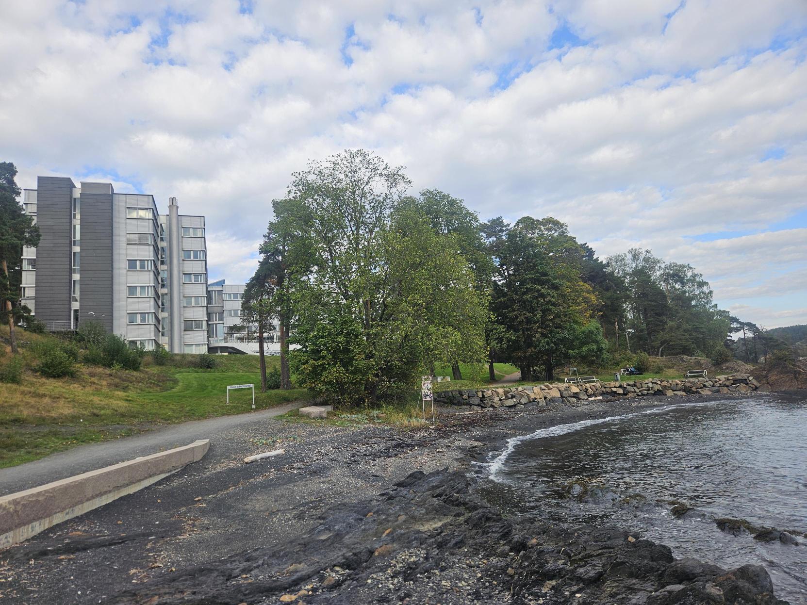 ALS kontor ved stranden