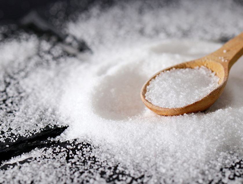 salt med skje