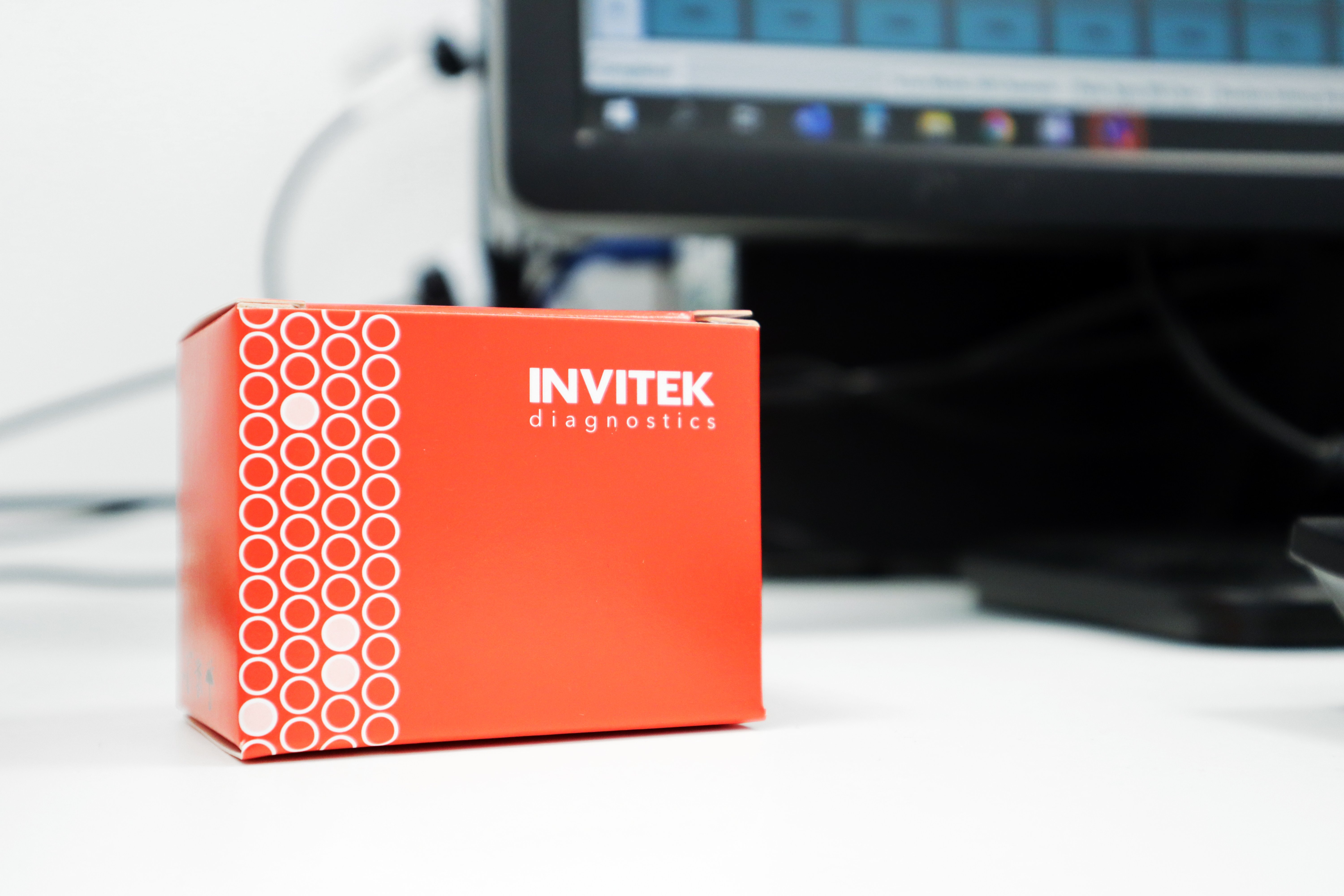 InviScreen PCR product box