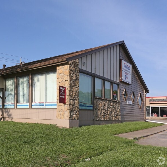 2601 iowa st lawrence 66046 officeimage