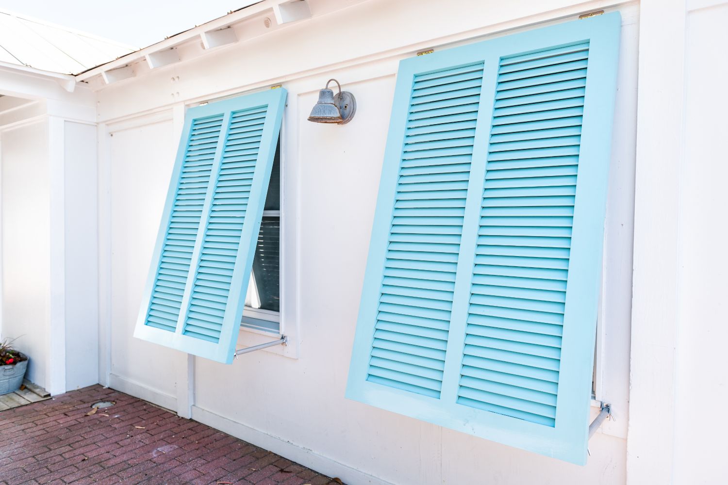 Bahama shutters