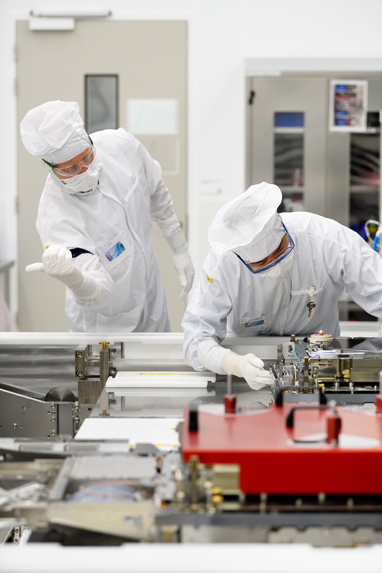 ASML_Cleanroom_EUV_Wafer_Stage-Training_April2019_12