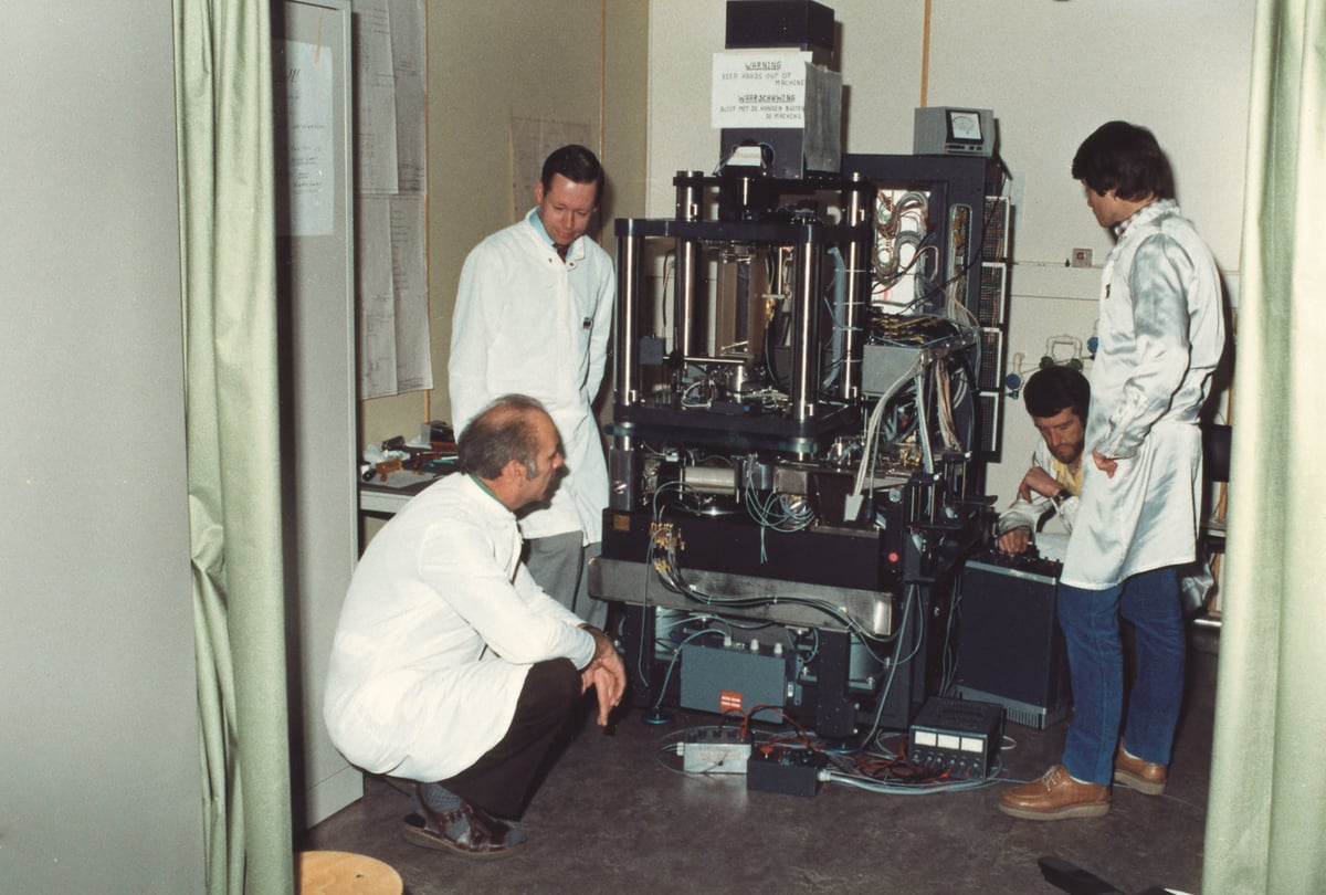 Our history | ASML - Supplying the semiconductor industry