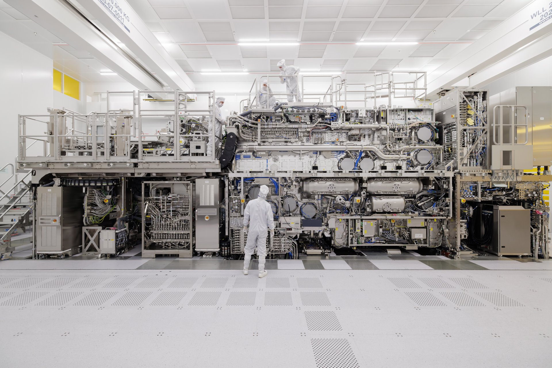 About ASML | Supplying the semiconductor industry