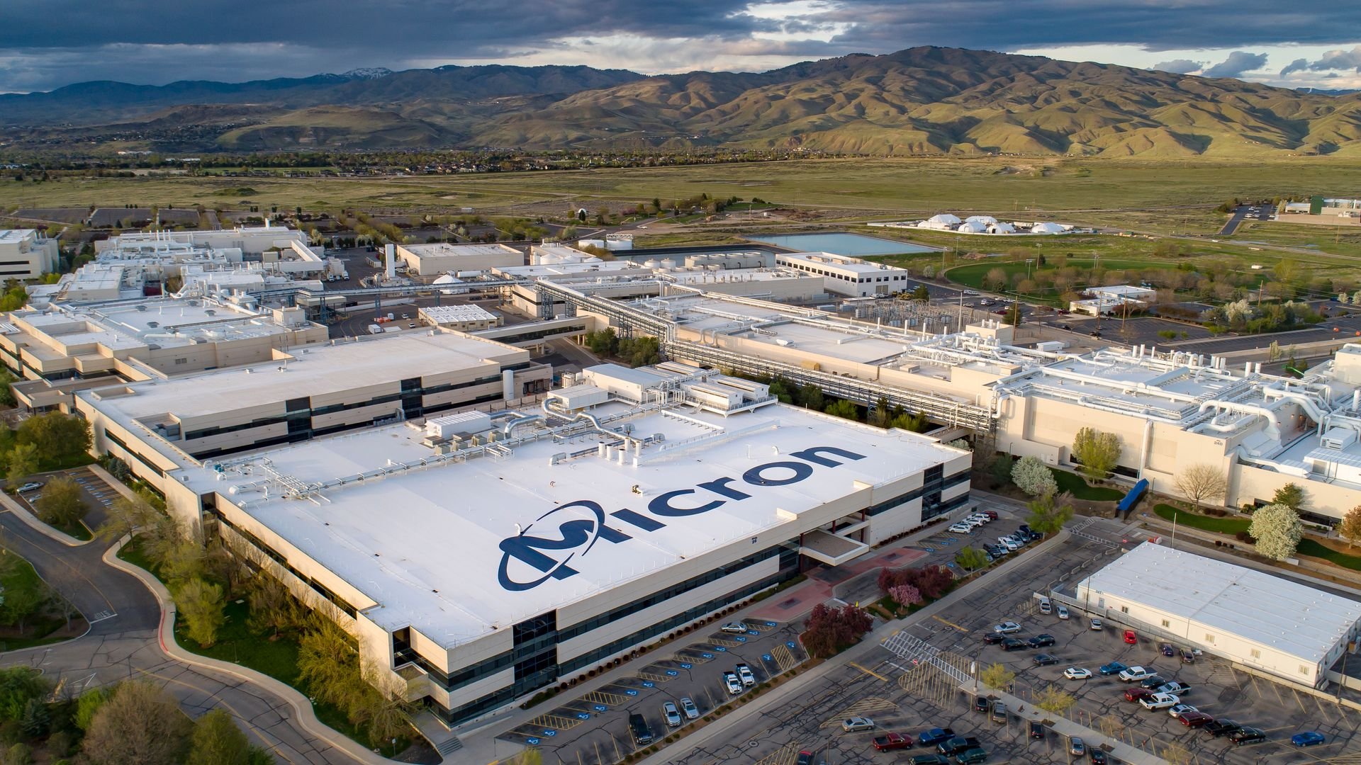 The new home for this PAS 5500 system, within Micron’s chipmaking factory. The new home for this PAS 5500 system, within Micron’s chipmaking factory.