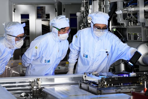 cleanroom euv wafer stage training Korea cleanroom euv wafer stage training Korea