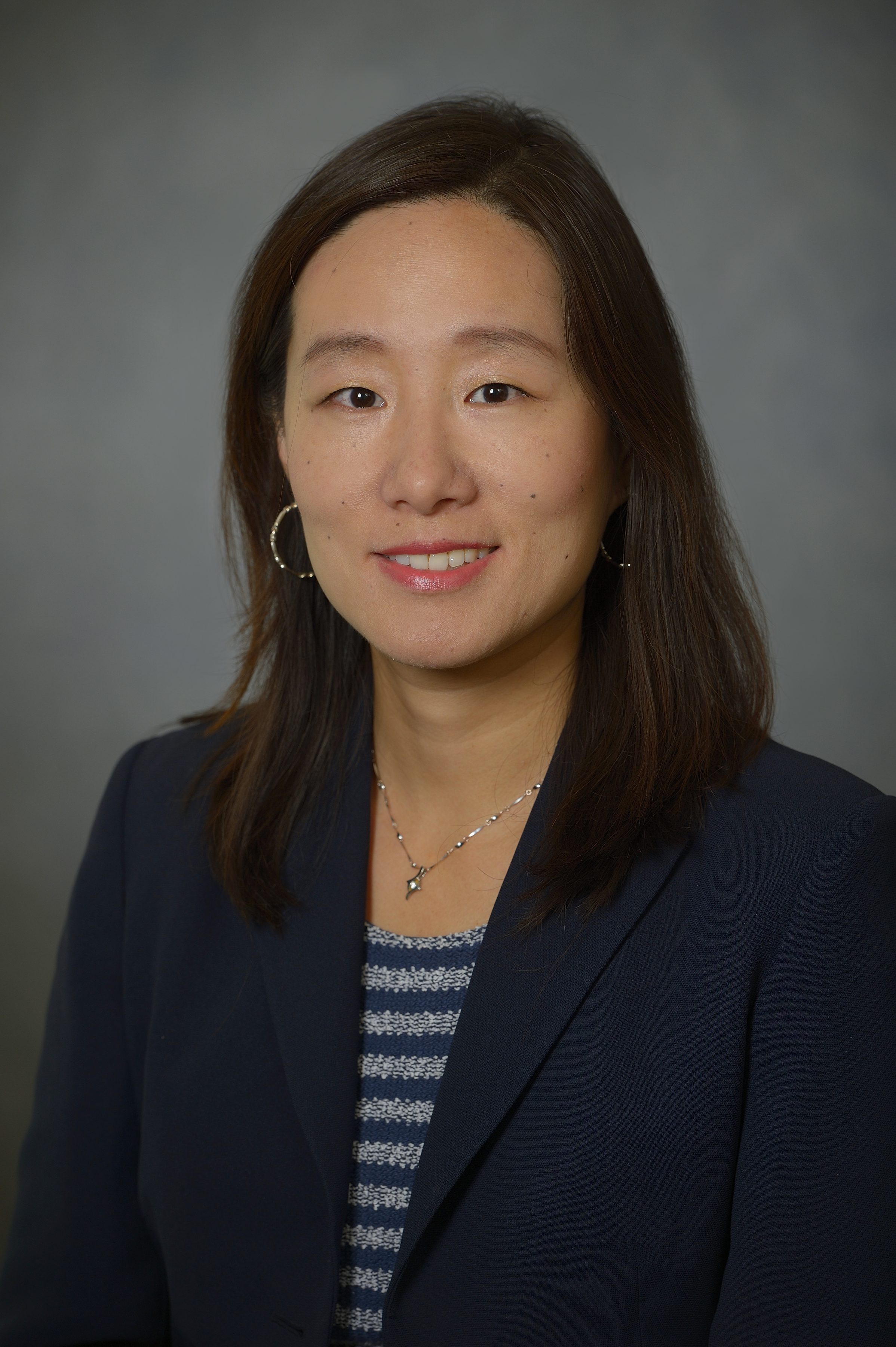 Ping Wang headshot