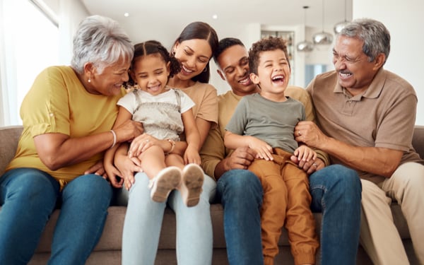 multi-gen-family_800x500