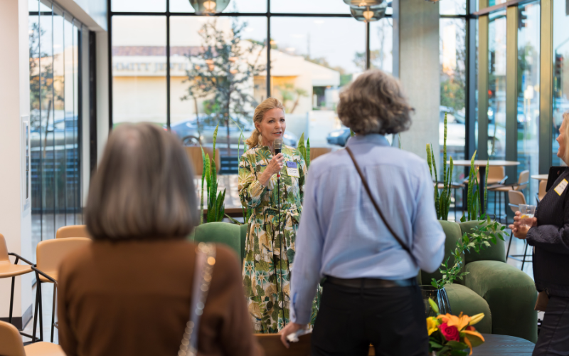 alison-lewis_800x500-3