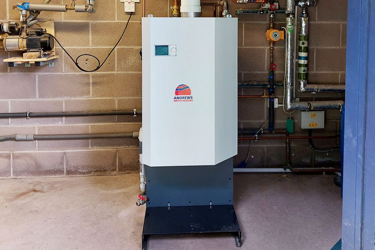 Andrews Water Heaters MAXXflo EVO Lite 25/201 has been installed by Lothian Heating Services at Merchiston Castle School near Edinburgh