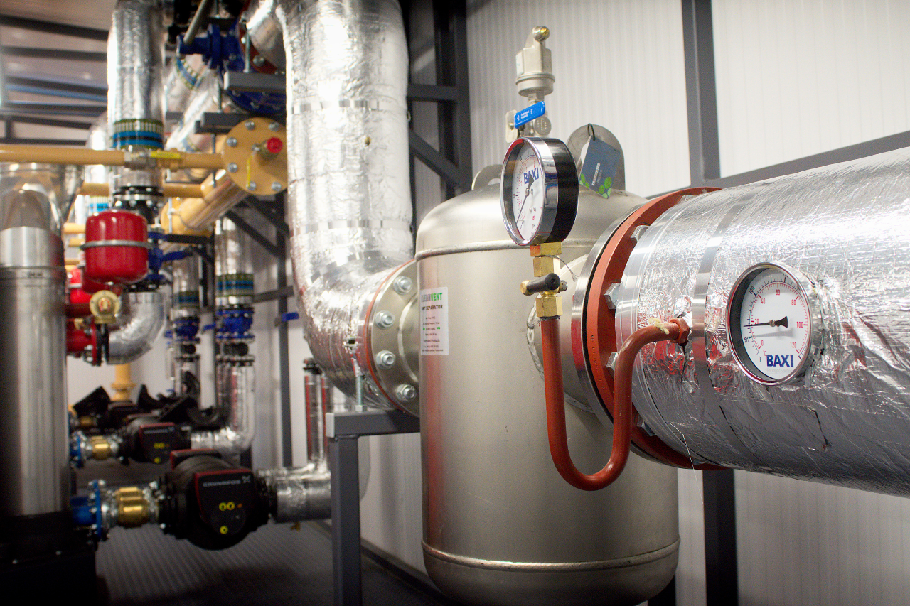 Commercial Case Study - Installation of 3 x Remeha Gas 620 Ace boilers in packaged plant room in Queen Elizabeth University Hospital